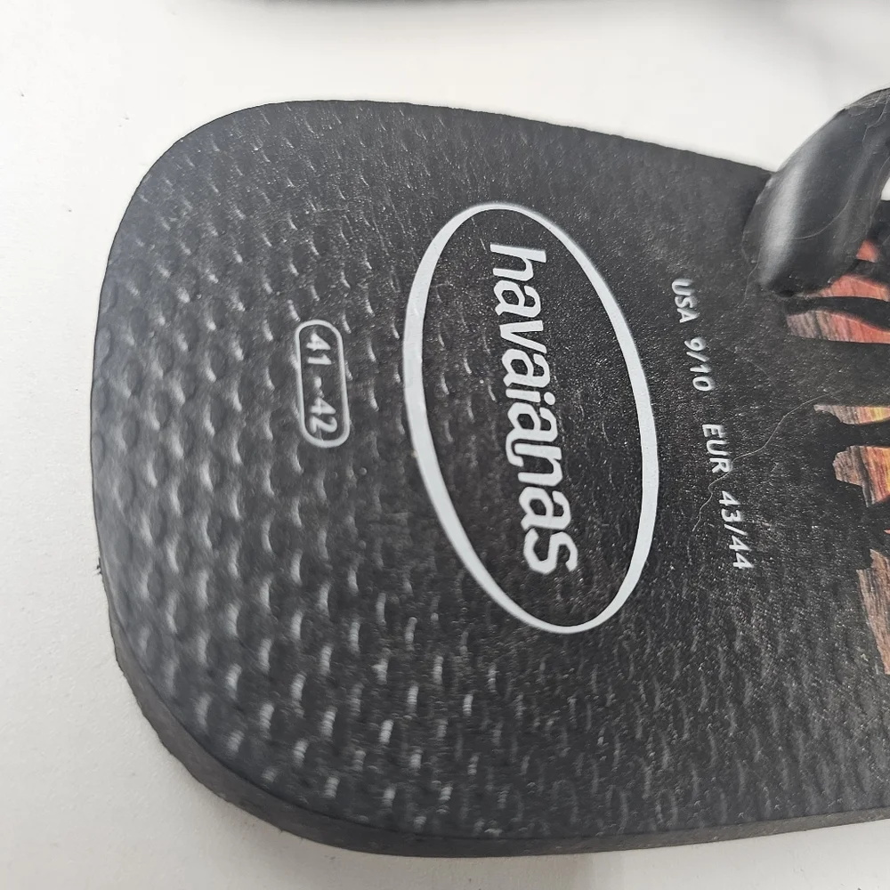 Havaianas Hype Massaguacu Beach Sunset Graphic Flip Flops Black Sz 41/42 NWT